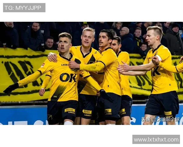 足球大戏盛宴：激情碰撞与梦想交织的绿茵传奇